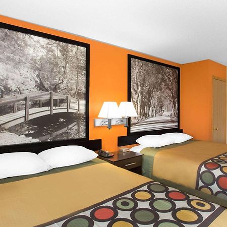 Motel Super 8 By Wyndham Clive Ia Exteriér fotografie