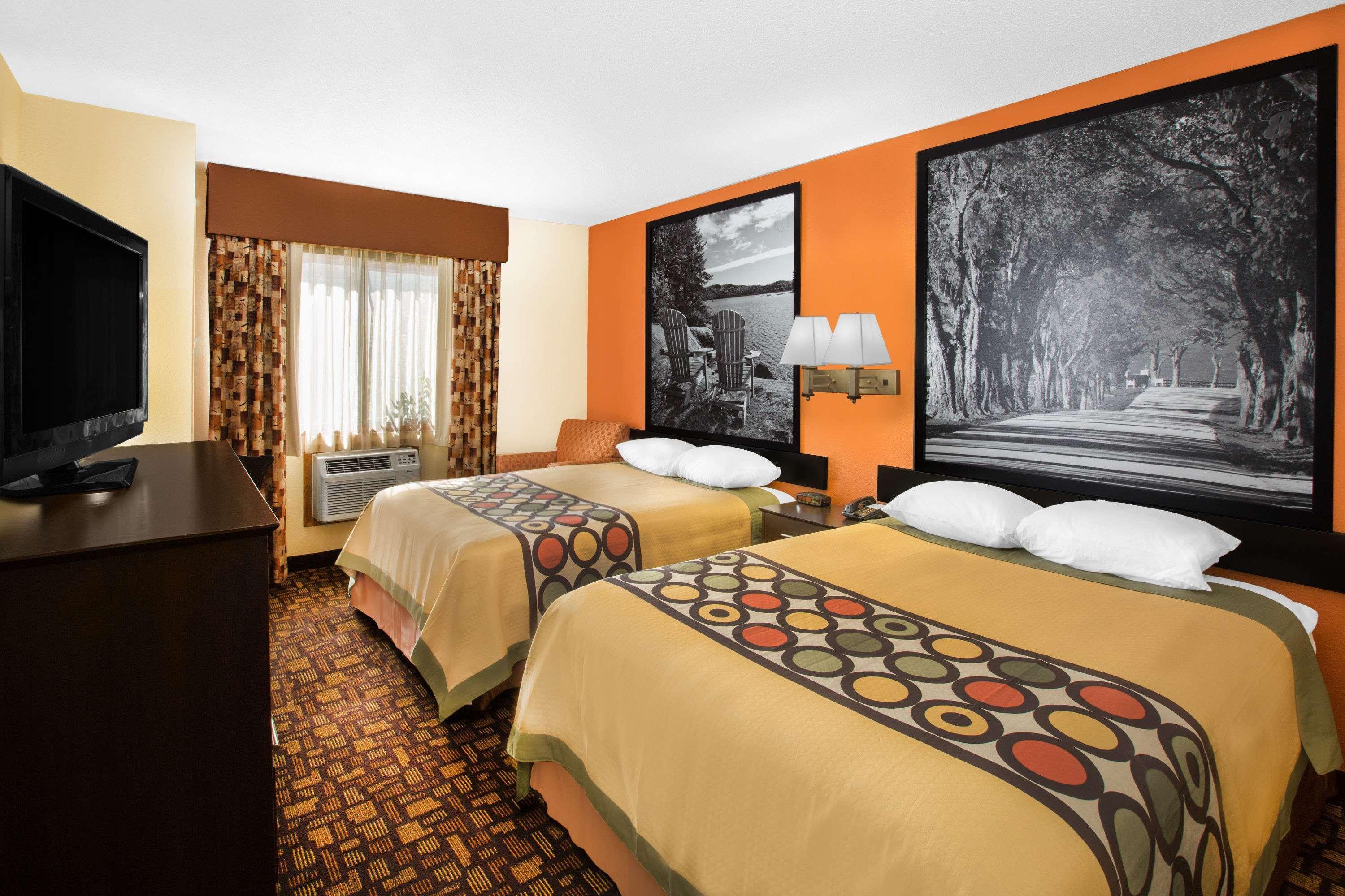 Motel Super 8 By Wyndham Clive Ia Exteriér fotografie