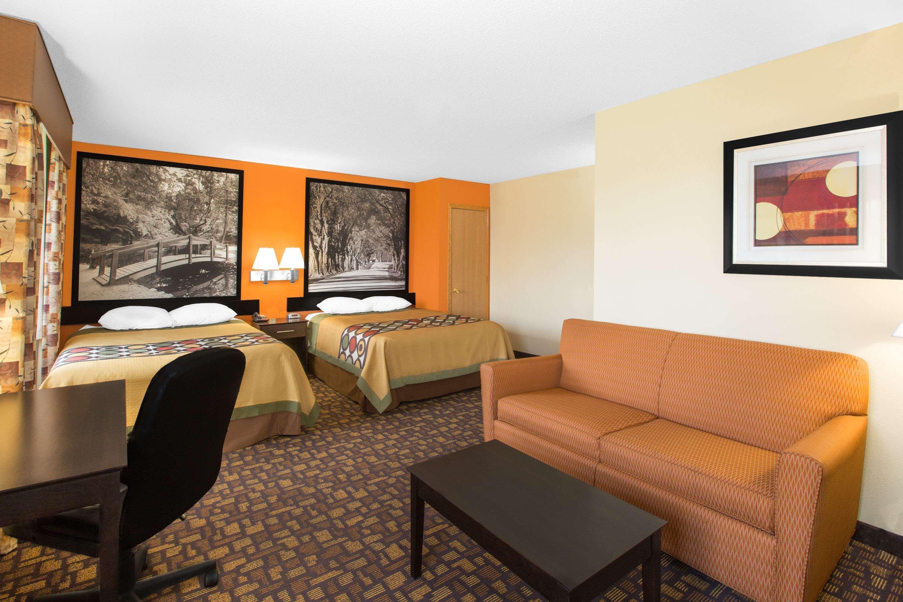 Motel Super 8 By Wyndham Clive Ia Exteriér fotografie