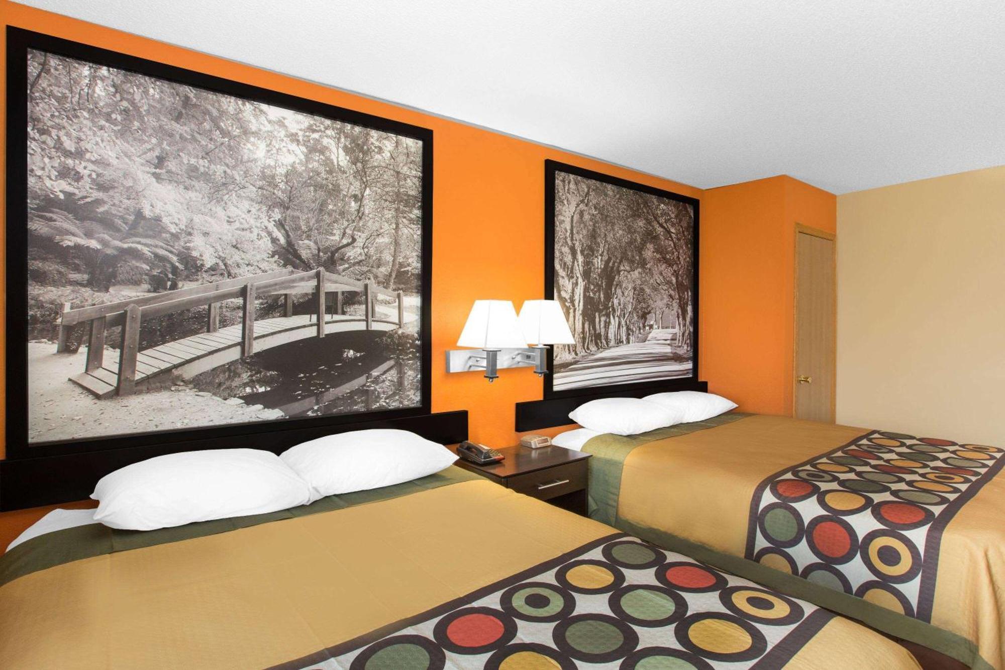 Motel Super 8 By Wyndham Clive Ia Exteriér fotografie